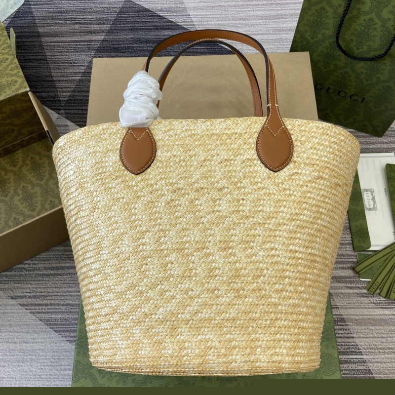 G*u*i shopping bags
